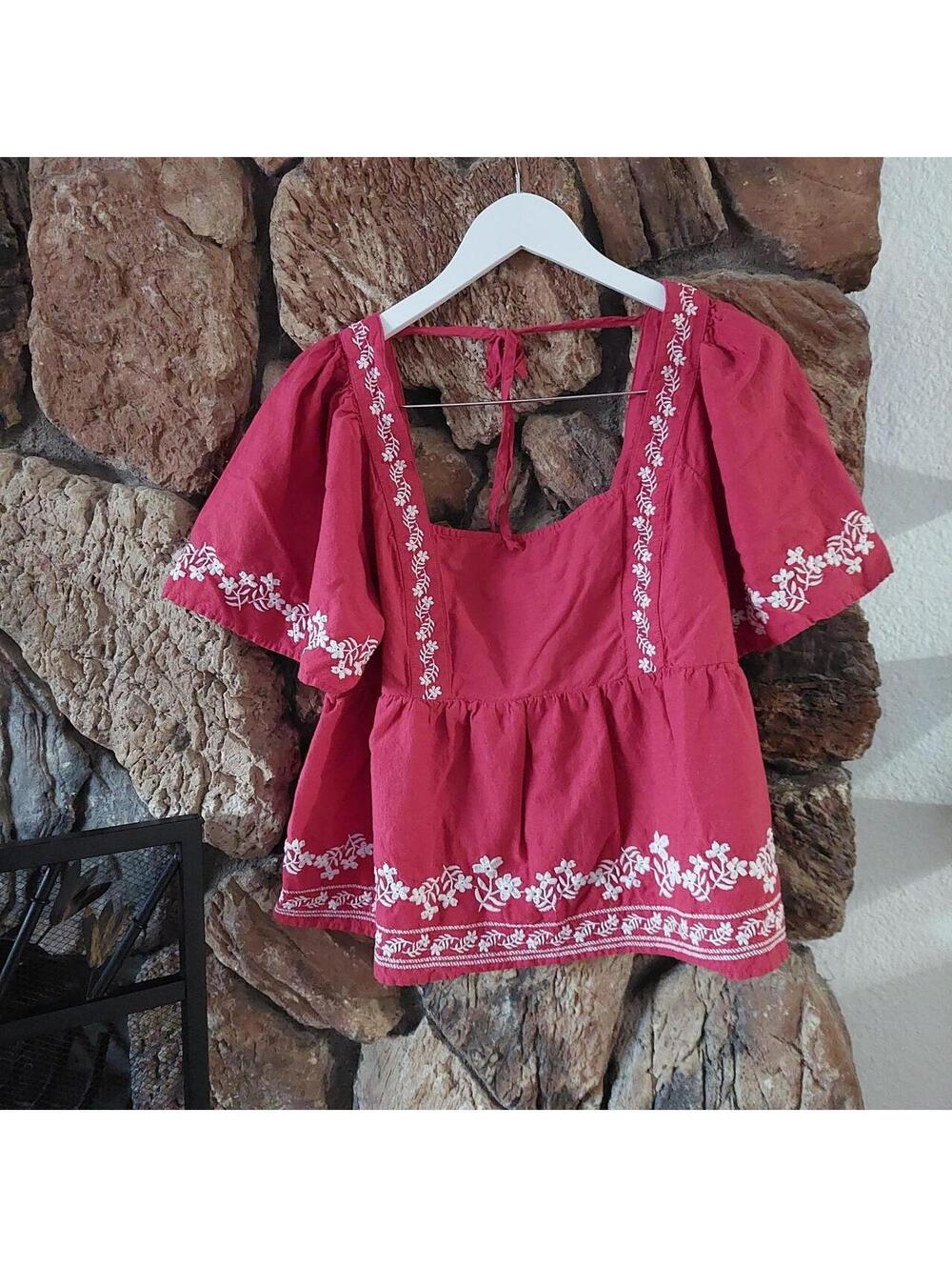 Old Navy Women's Red and Pink Blous